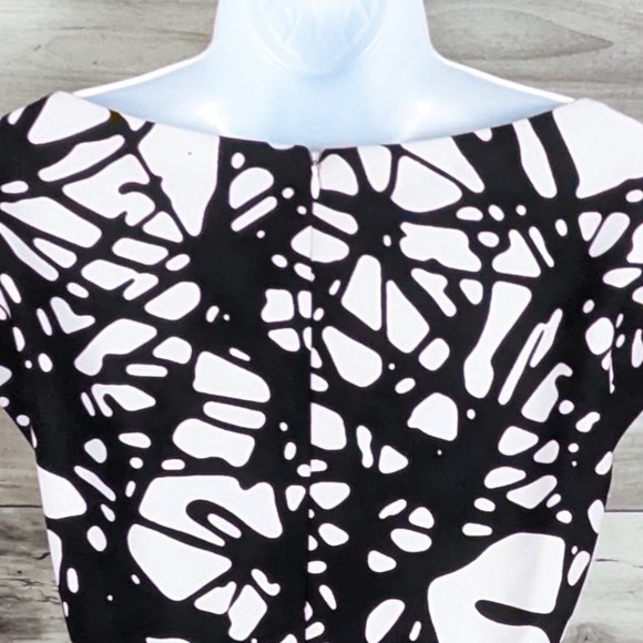 Muse*Women's Sleeveless 3/4 Zipper Back Abstract Neckline Midi Dress~ Size 14 - Picture 4 of 11